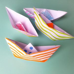 Barchetta di carta - Origami - Ghiotto e Pastrocchio