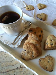 Biscotti cuoricini al cioccolato - Ghiotto e Pastrocchio