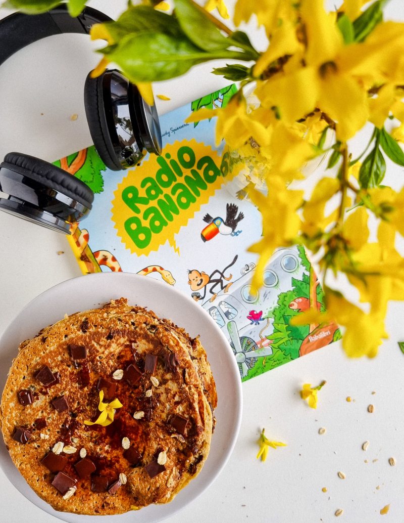 Pancake Banana e Cioccolato Con i misurini Ghiotto e Pastrocchio